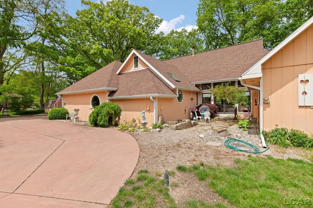 25 S Shore Drive Woodstock Township, MI 49220