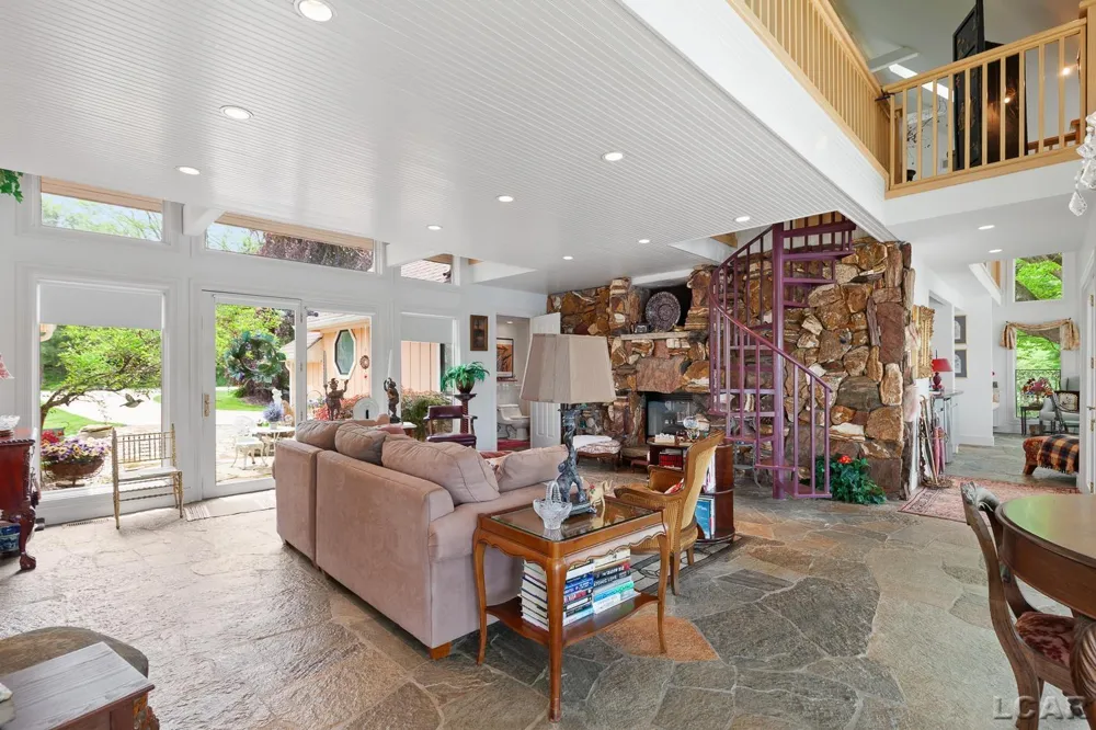 25 S Shore Drive Woodstock Township, MI 49220