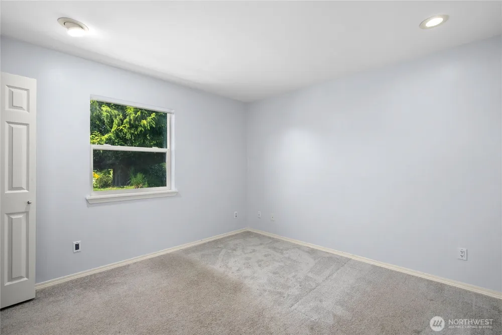 37708 Vista Key Drive NE Hansville, WA 98340