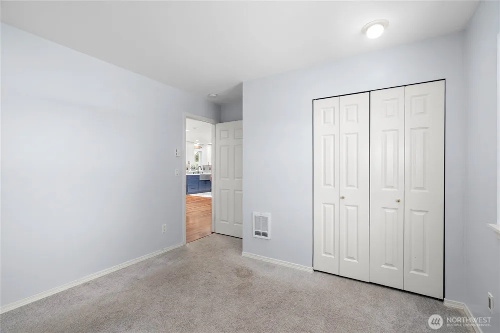 37708 Vista Key Drive NE Hansville, WA 98340