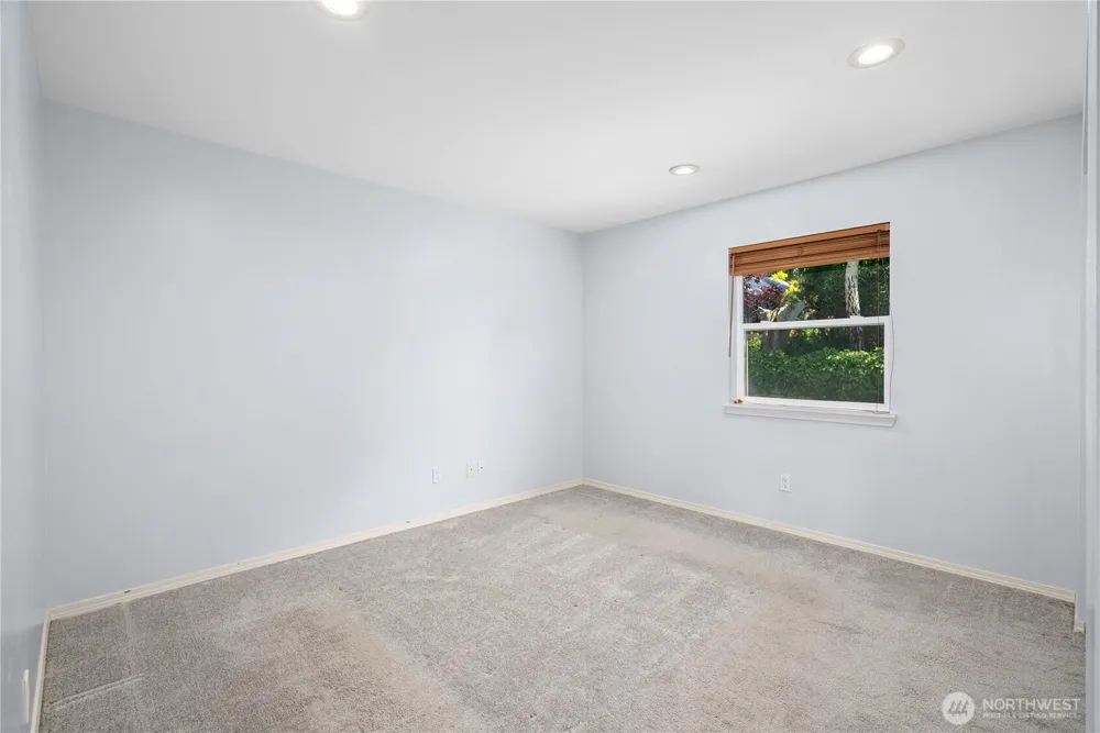 37708 Vista Key Drive NE Hansville, WA 98340