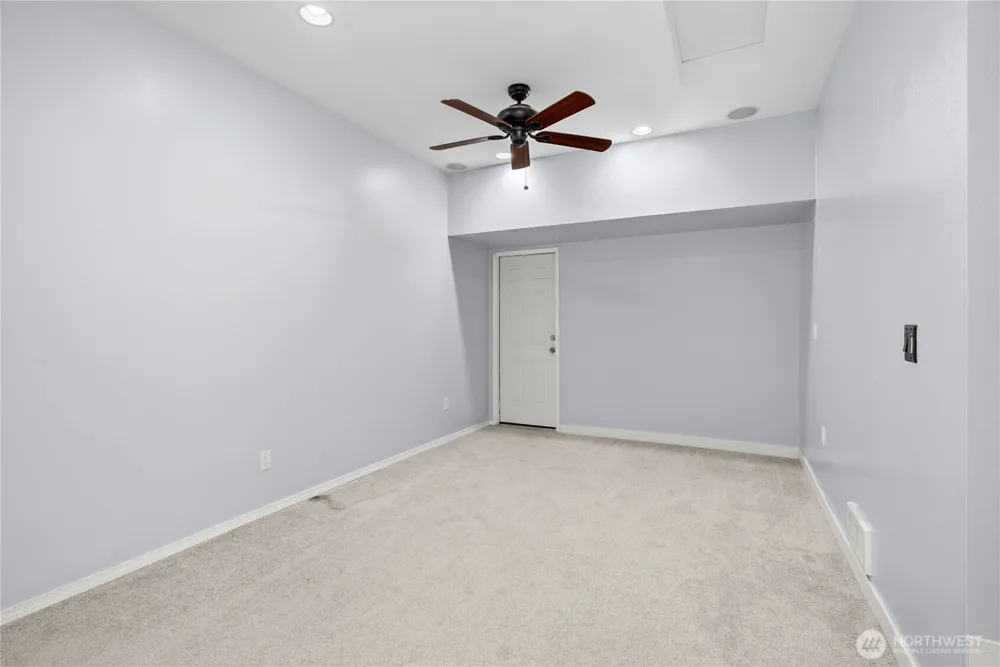 37708 Vista Key Drive NE Hansville, WA 98340