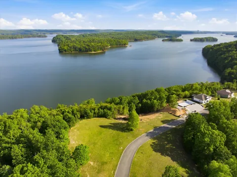 240 River Run Trail