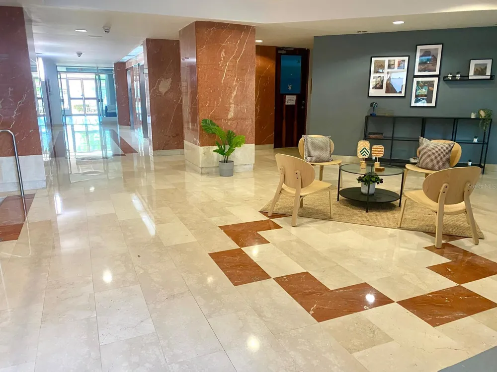 155 CARAZO ST. CONDO. REGENCY PARK #17-C Guaynabo, PR 00971