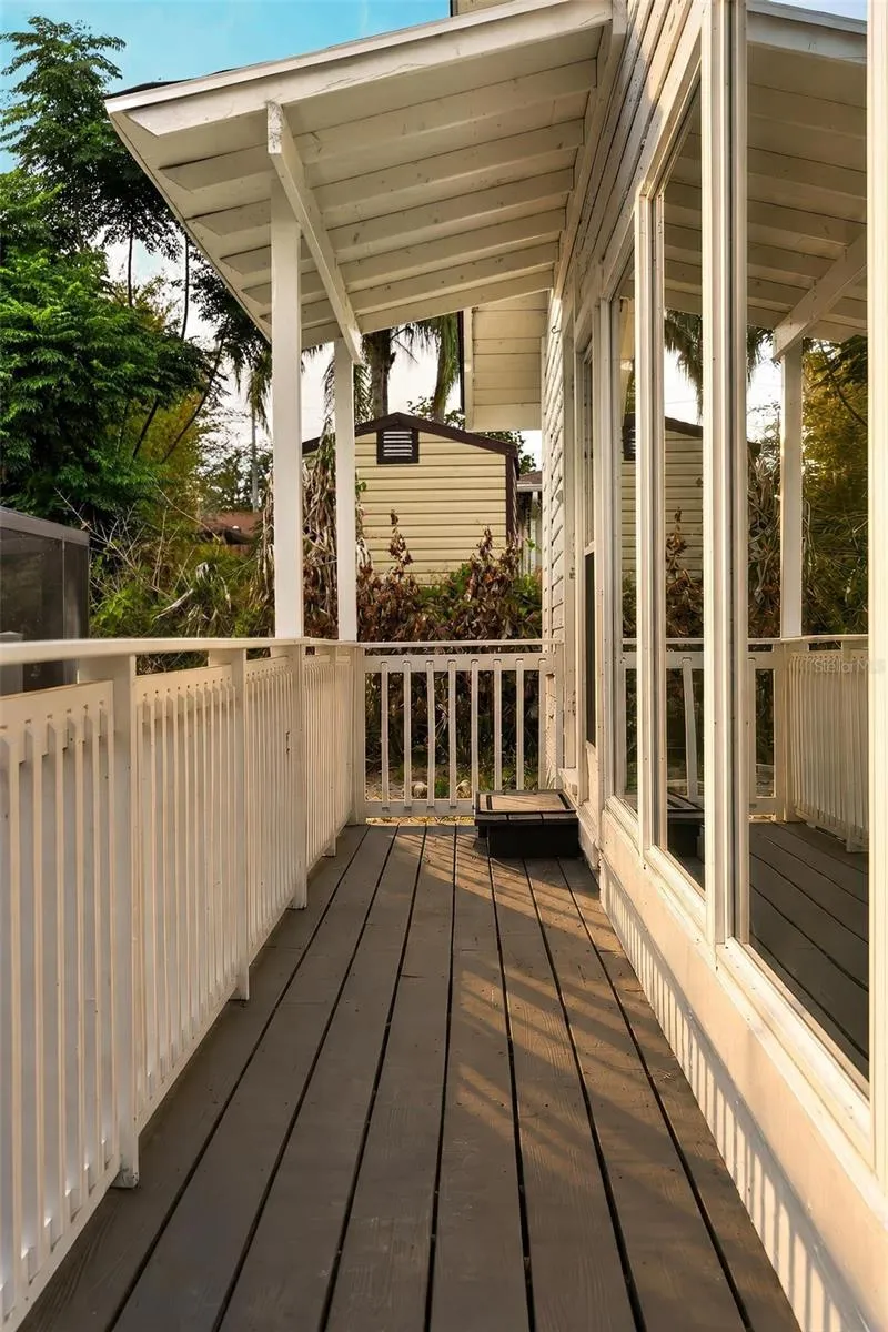 1099 GROVE AVENUE Mount Dora, FL 32757