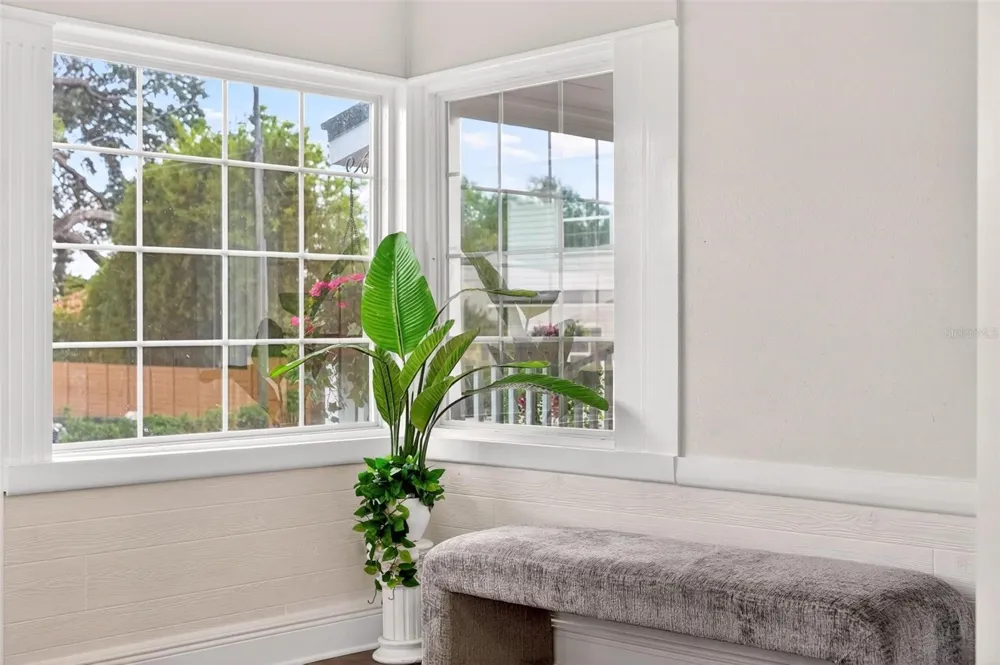 1099 GROVE AVENUE Mount Dora, FL 32757