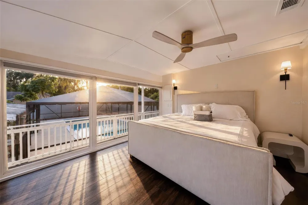 1099 GROVE AVENUE Mount Dora, FL 32757