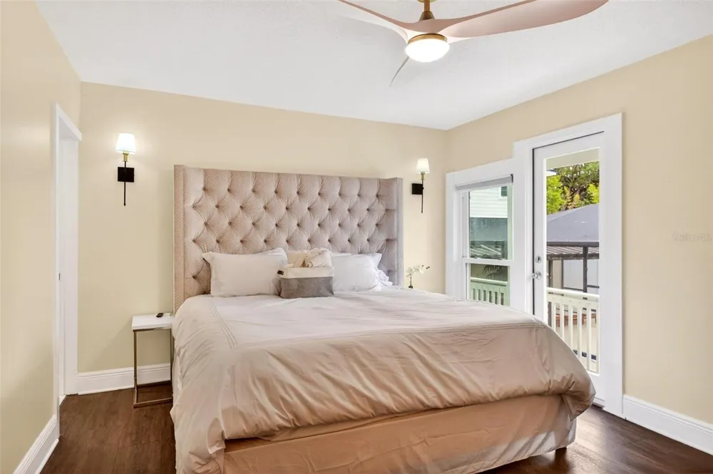 1099 GROVE AVENUE Mount Dora, FL 32757
