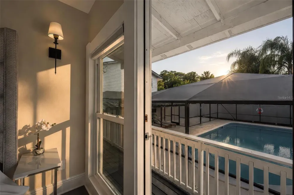 1099 GROVE AVENUE Mount Dora, FL 32757