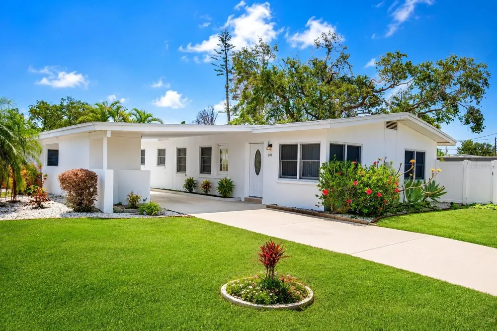 301 41ST AVENUE St Pete Beach, FL 33706
