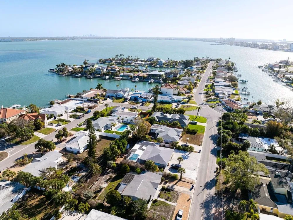 301 41ST AVENUE St Pete Beach, FL 33706