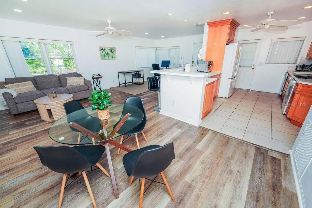 301 41ST AVENUE St Pete Beach, FL 33706