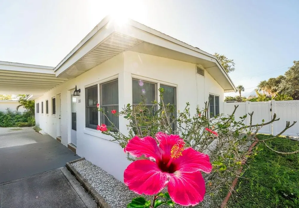 301 41ST AVENUE St Pete Beach, FL 33706