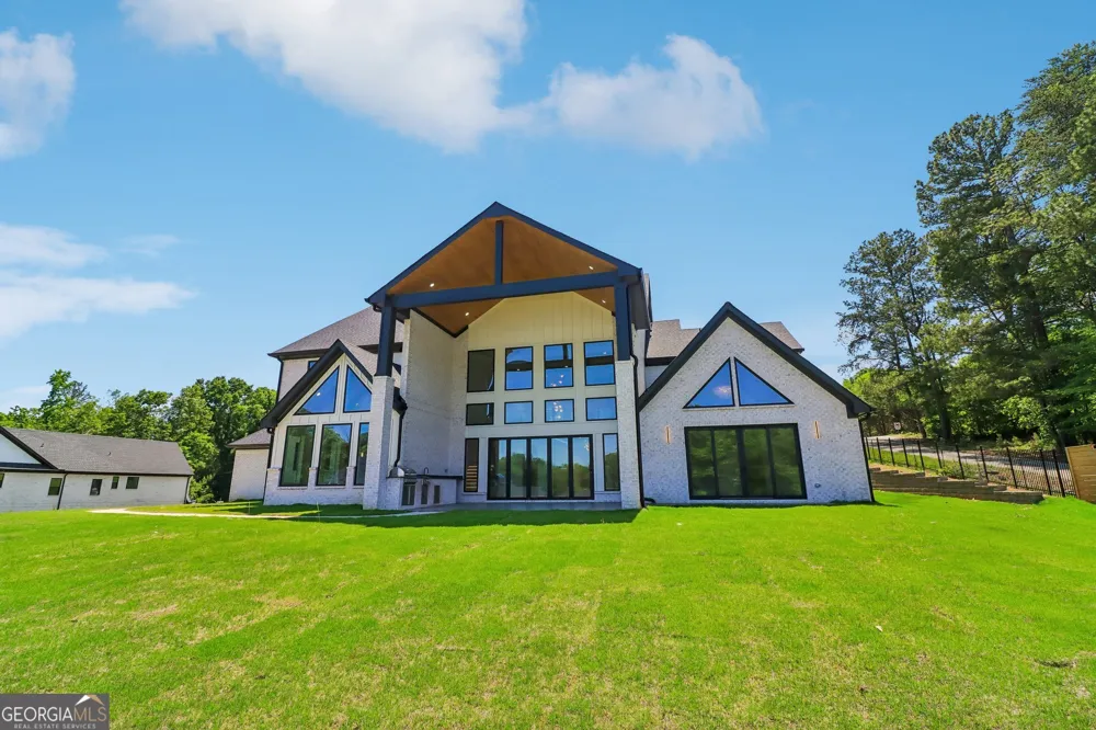 3207 Thompson Mill RD Buford, GA 30519