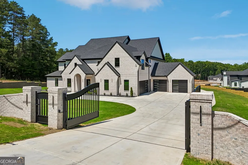 3207 Thompson Mill RD Buford, GA 30519