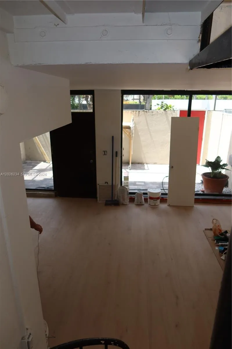 3190 Bird Ave #15 Coconut Grove, FL 33133