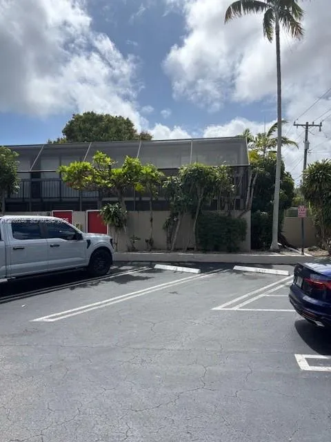 3190 Bird Ave #15 Coconut Grove, FL 33133