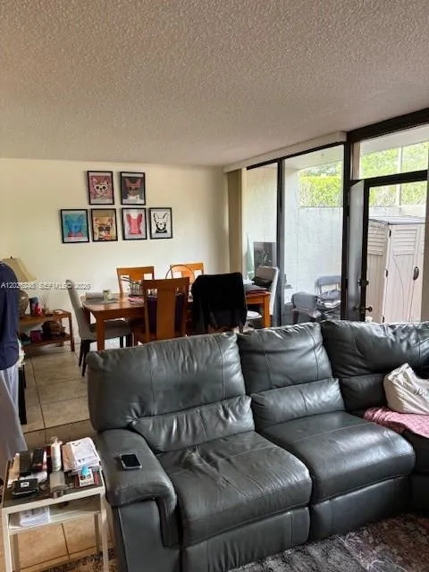 3190 Bird Ave #15 Coconut Grove, FL 33133