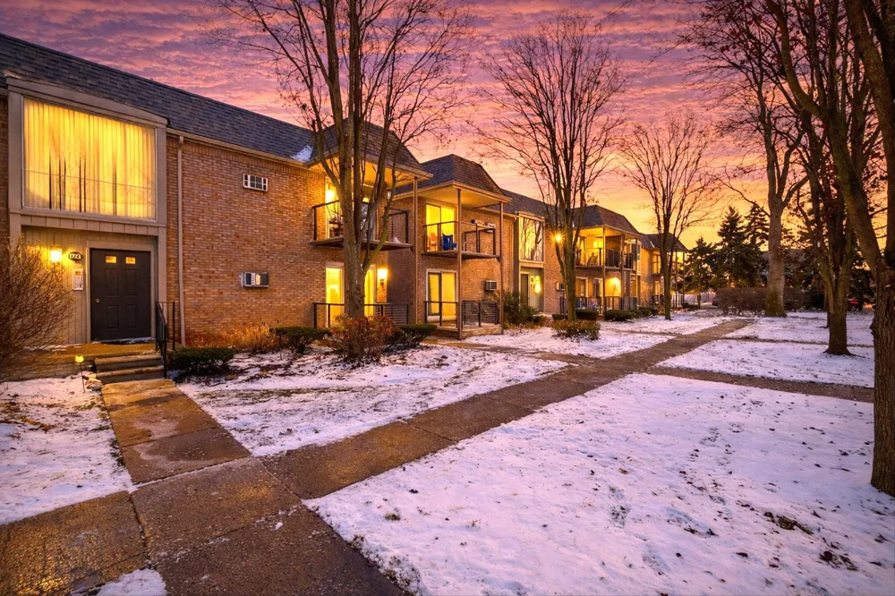 1723 E 14 Mile Road Birmingham City, MI 48009