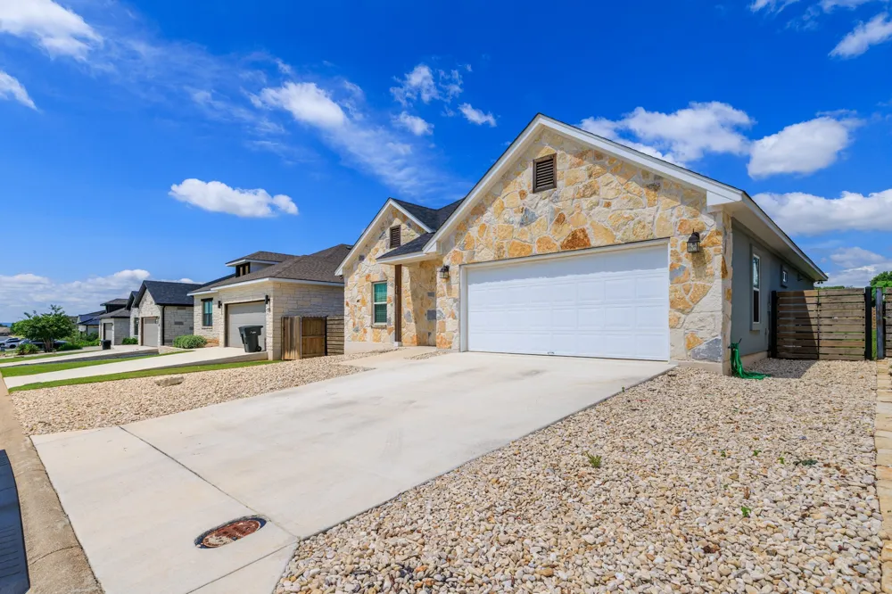 237 Dudley Way Fredericksburg, TX 78624