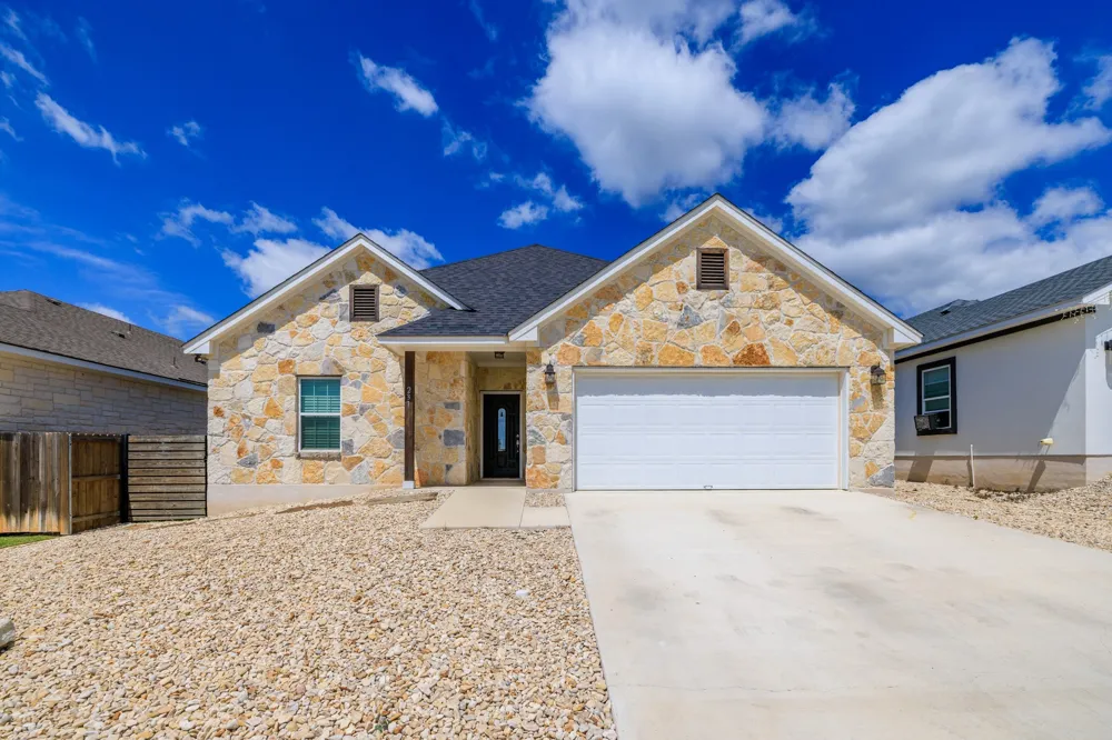 237 Dudley Way Fredericksburg, TX 78624
