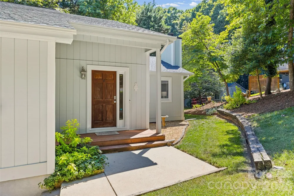4160 Koala Circle Tega Cay, SC 29708