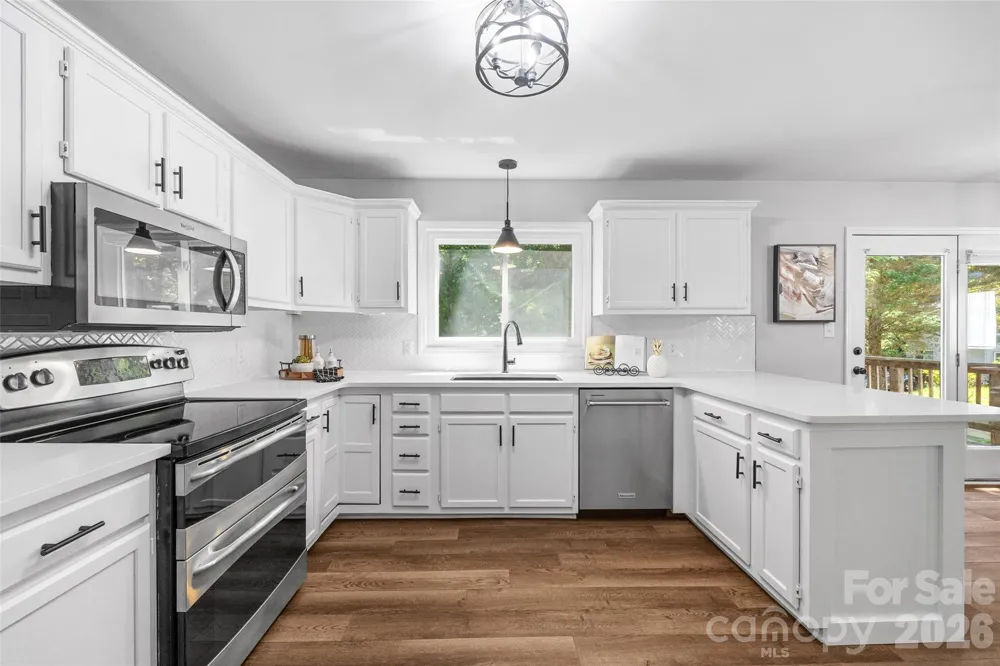 4160 Koala Circle Tega Cay, SC 29708