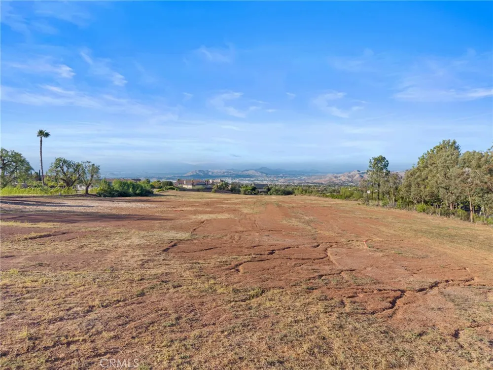 Hidden Springs Drive Corona, CA 92881