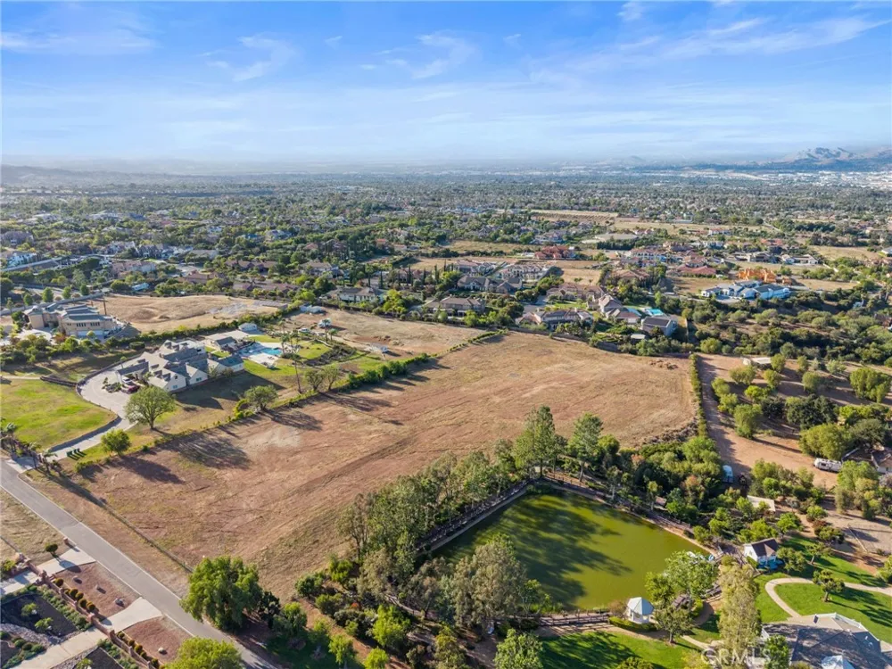 Hidden Springs Drive Corona, CA 92881