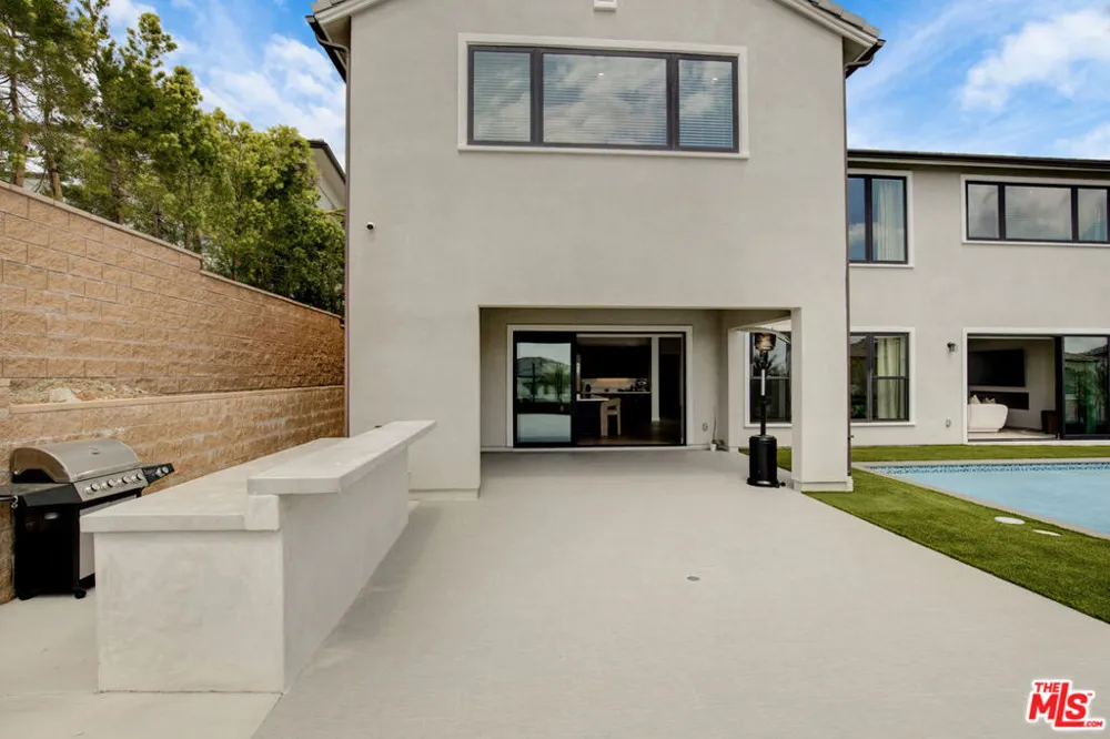 20204 W Albion Way Porter Ranch, CA 91326