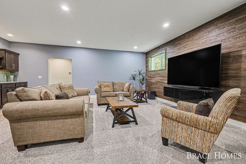 6234 Hall Street SE Cascade Charter Township, MI 49546