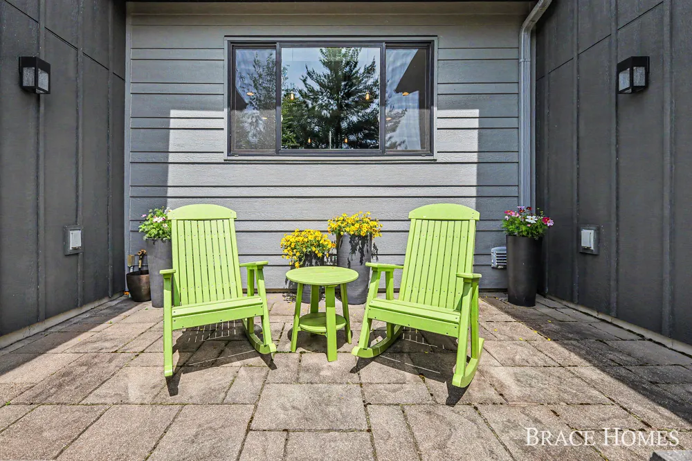 6234 Hall Street SE Cascade Charter Township, MI 49546