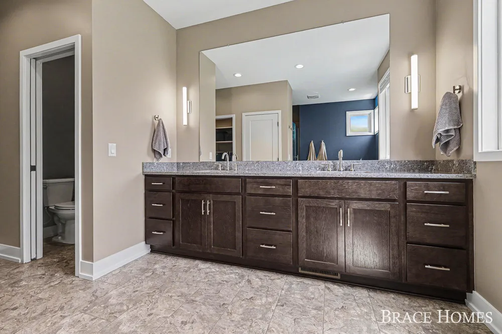 6234 Hall Street SE Cascade Charter Township, MI 49546