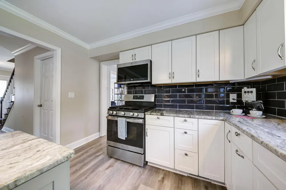 9639 Canton Center Road Plymouth Charter Township, MI 48170