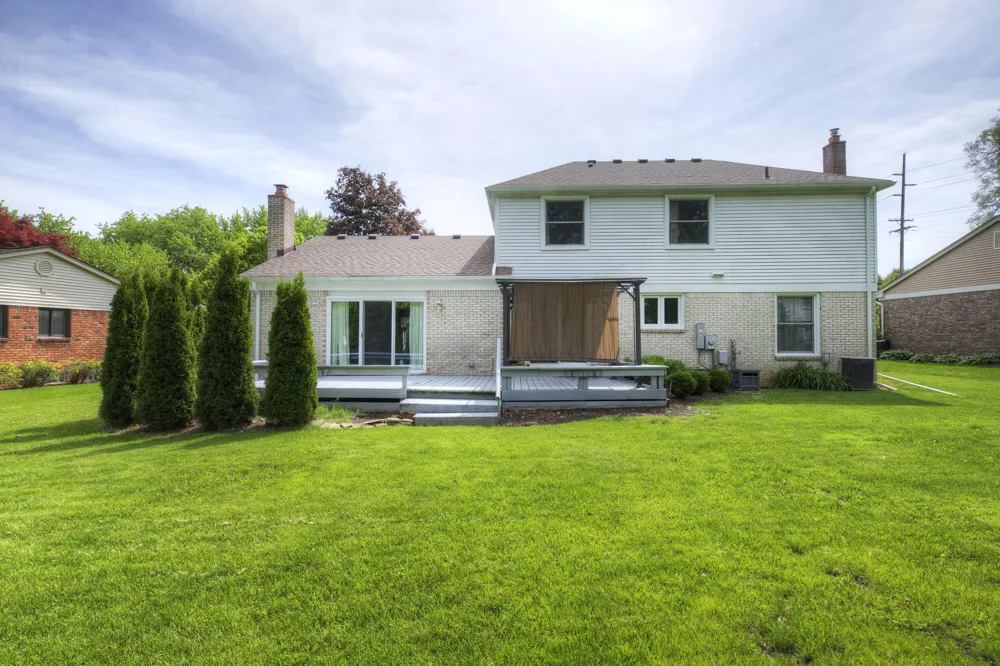 9639 Canton Center Road Plymouth Charter Township, MI 48170