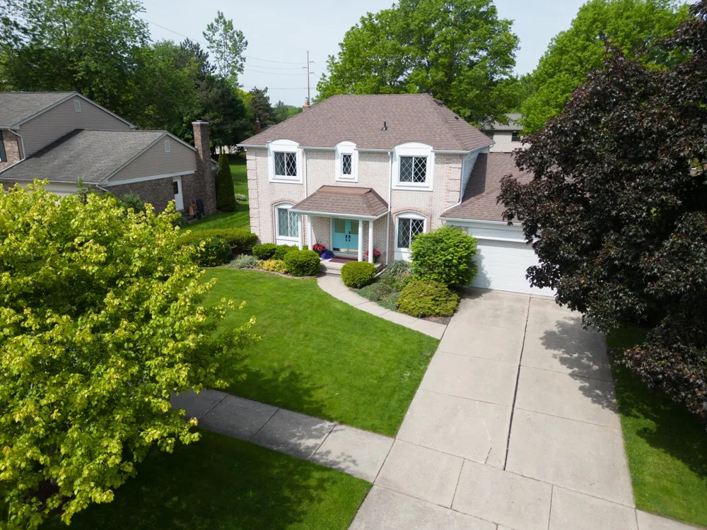 9639 Canton Center Road Plymouth Charter Township, MI 48170