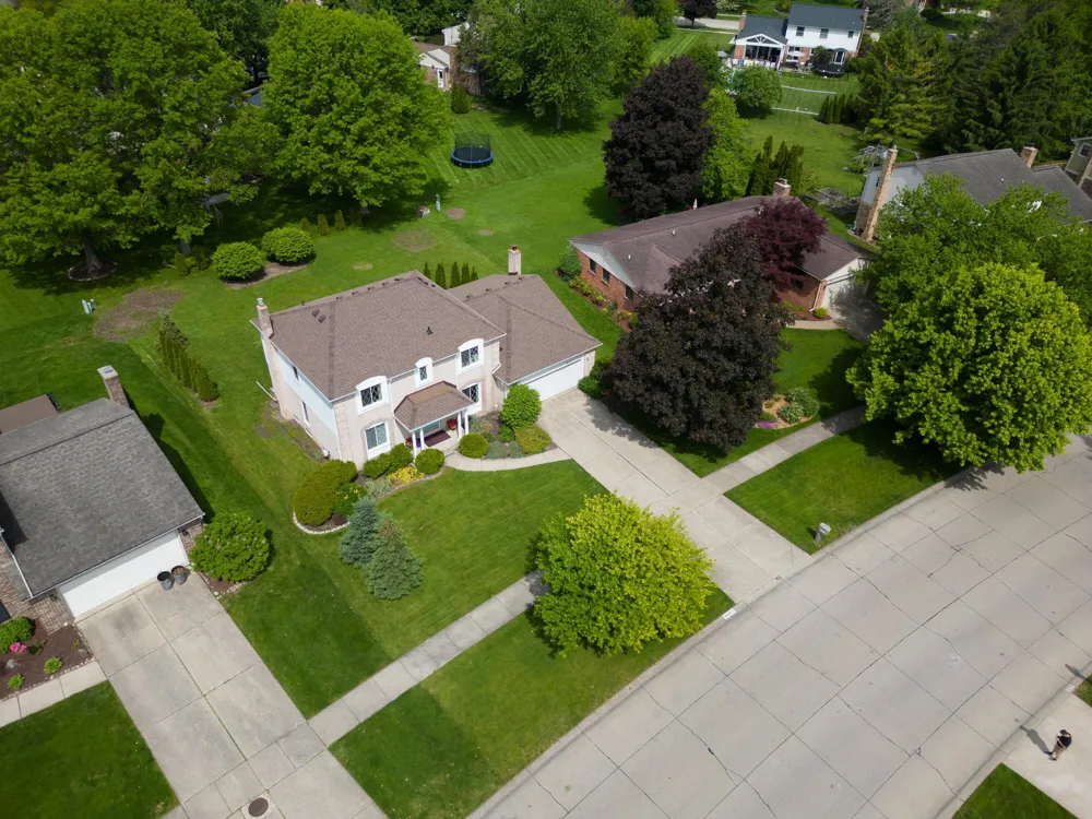 9639 Canton Center Road Plymouth Charter Township, MI 48170