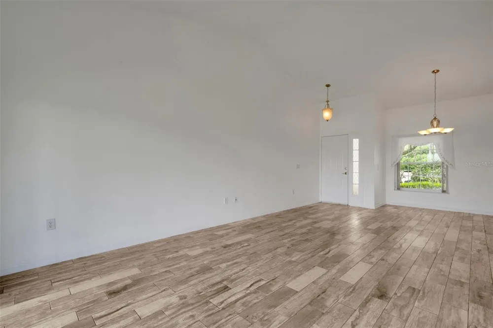 313 EAGLE RIDGE DRIVE #313 Davenport, FL 33837