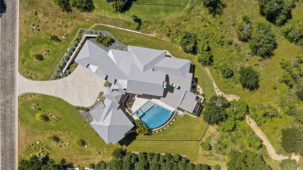 612 Overlook Parkway Horseshoe Bay, TX 78657