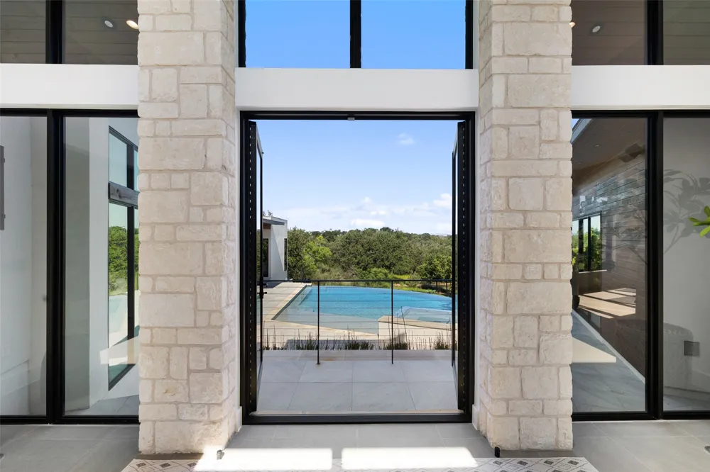 612 Overlook Parkway Horseshoe Bay, TX 78657