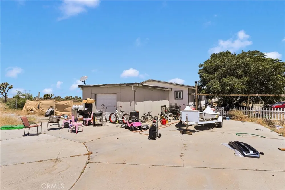 12352 Nugget Phelan, CA 92371