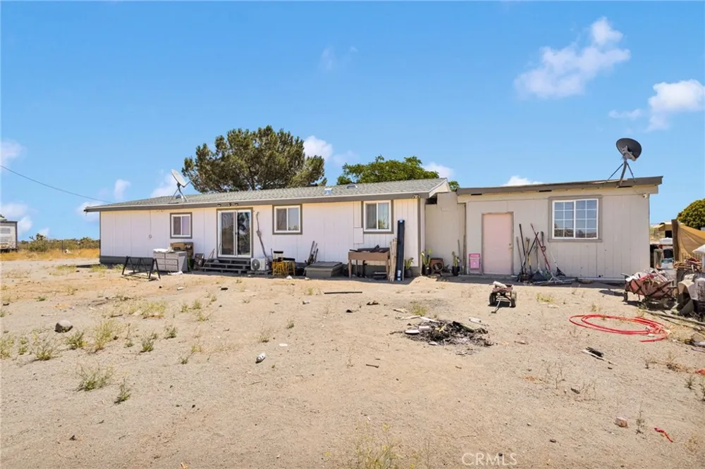 12352 Nugget Phelan, CA 92371