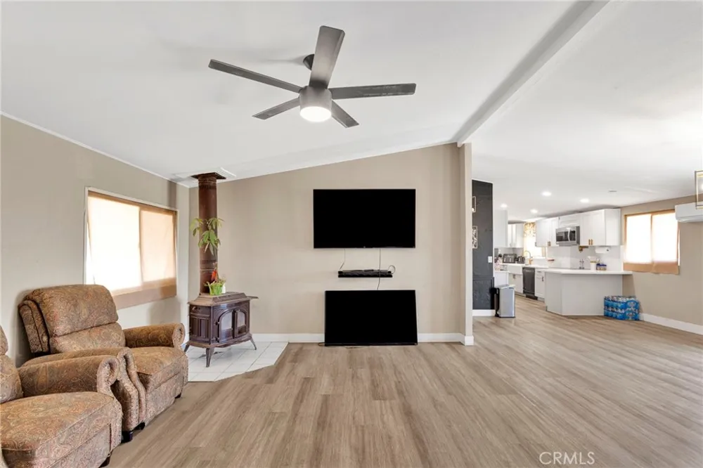 12352 Nugget Phelan, CA 92371