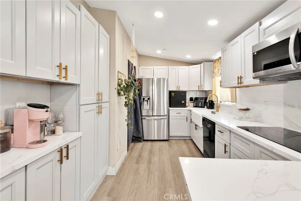 12352 Nugget Phelan, CA 92371