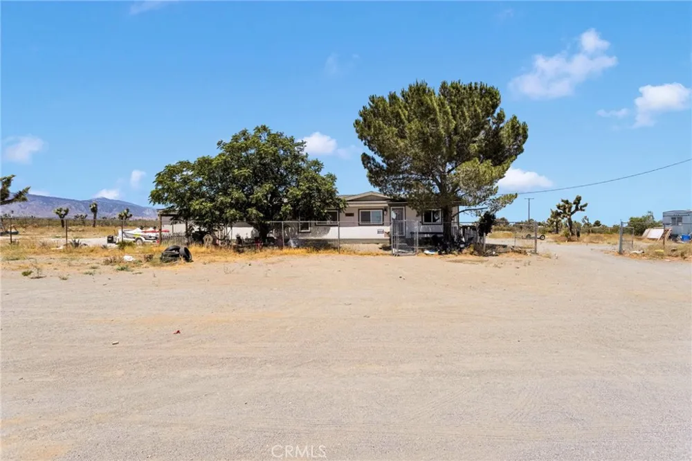 12352 Nugget Phelan, CA 92371