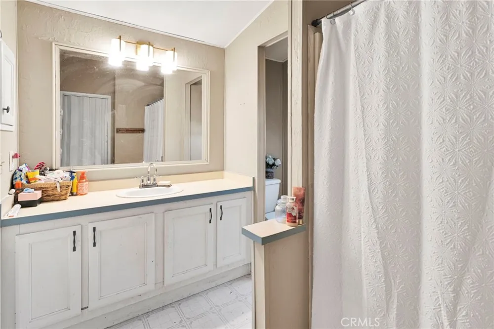12352 Nugget Phelan, CA 92371