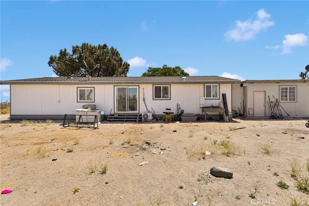 12352 Nugget Phelan, CA 92371