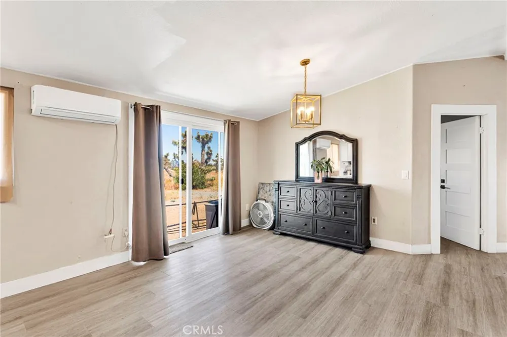12352 Nugget Phelan, CA 92371