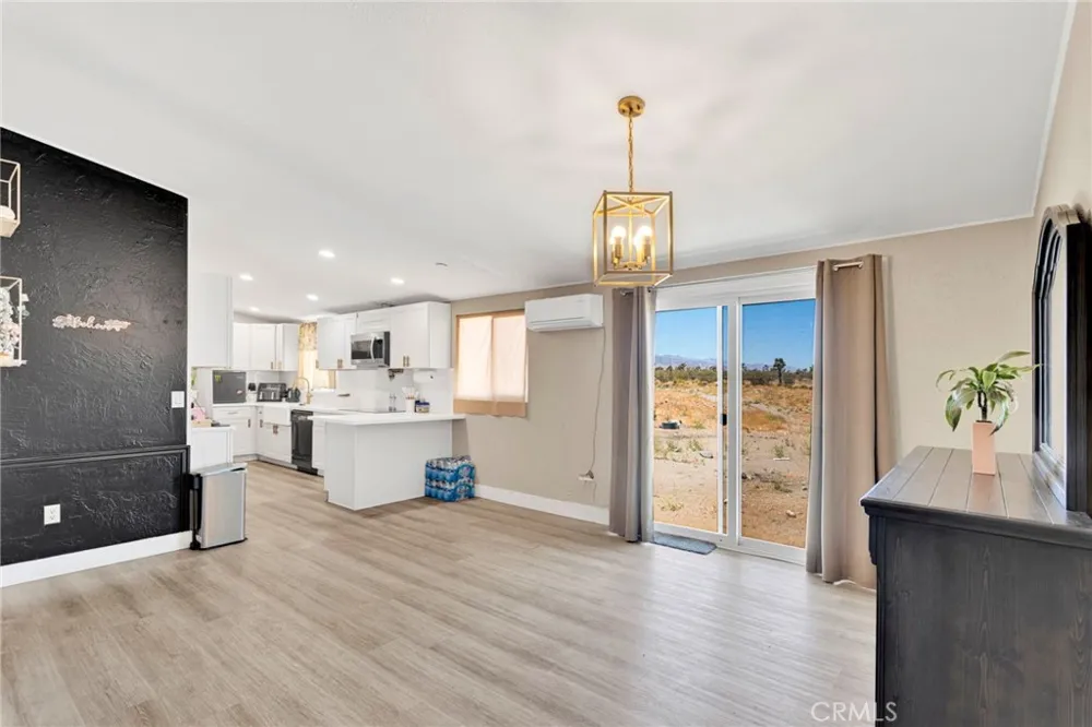 12352 Nugget Phelan, CA 92371