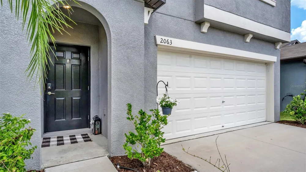 2063 OLD PASTURE LANE Lakeland, FL 33801